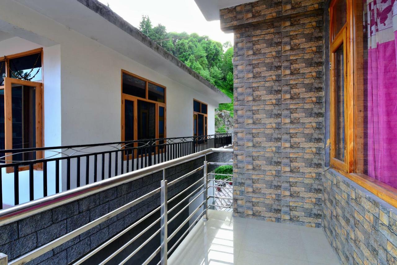 Oyo 38661 Hotel Apna Ghar 마날리 외부 사진